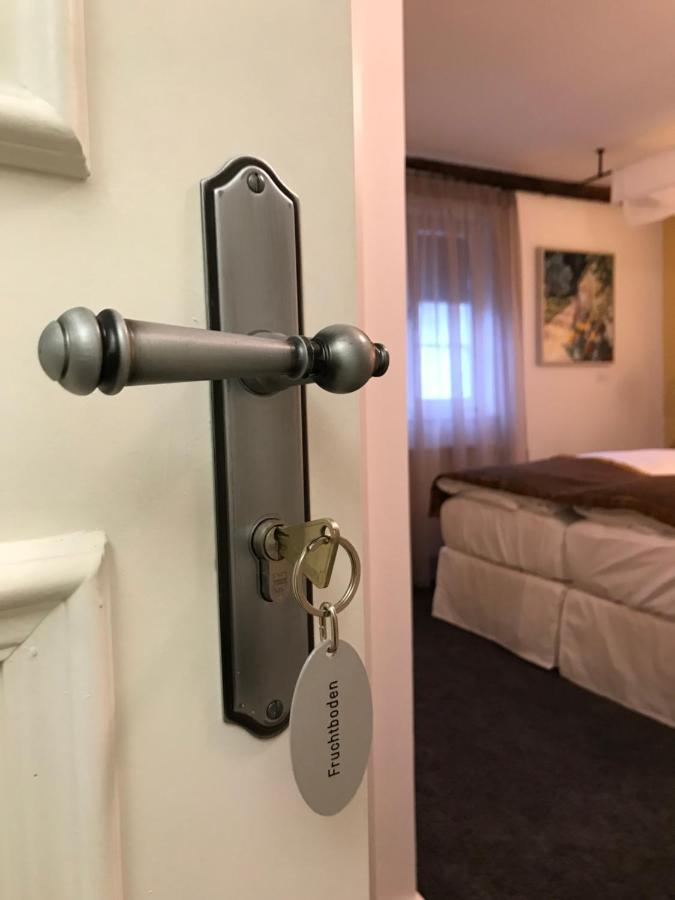 Altes Amtshaus, 3 Hotel Mulfingen Bagian luar foto