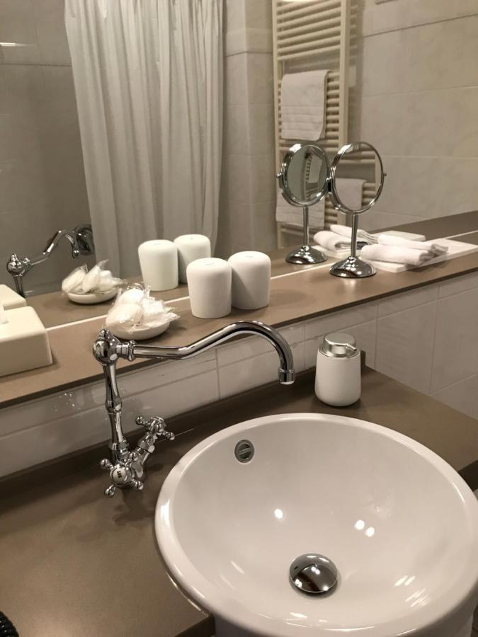 Altes Amtshaus, 3 Hotel Mulfingen Bagian luar foto