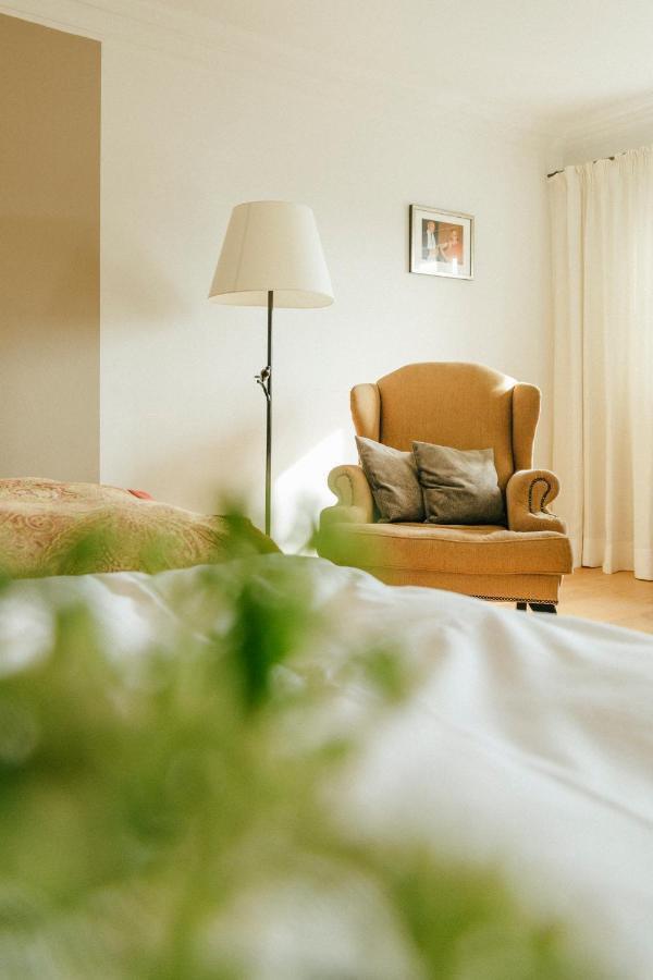 Altes Amtshaus, 3 Hotel Mulfingen Bagian luar foto